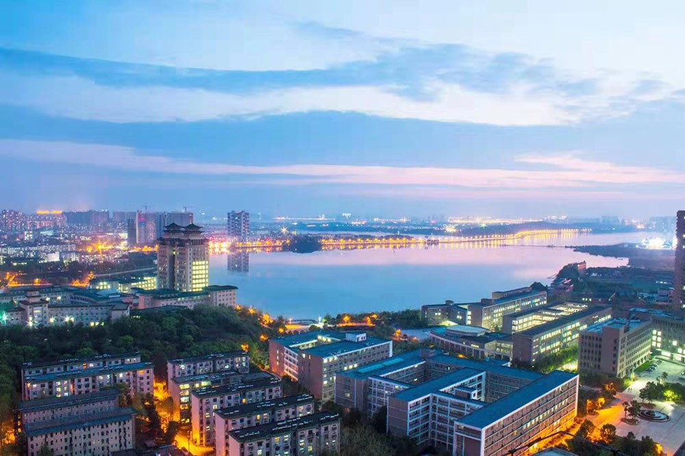 湖北省武汉市中南民族大学宿舍楼